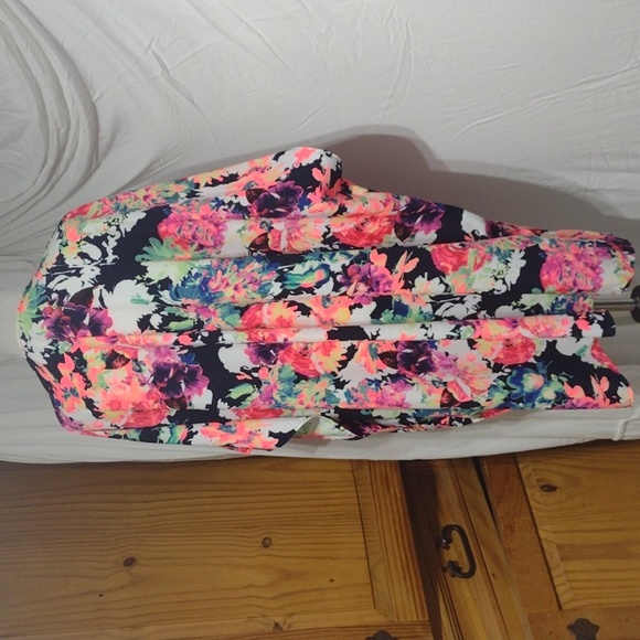 Gorgeous 12pm by Mon Ami, sz Lg - Picture 6 of 15